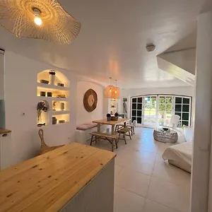 T3 Townhouse Old Village Holiday home